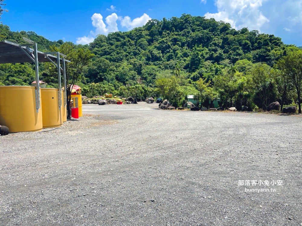 南投【元寶土地公廟】求財參拜必訪，土地公為你補財庫、發大財！