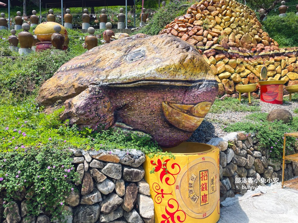 南投【元寶土地公廟】求財參拜必訪，土地公為你補財庫、發大財！
