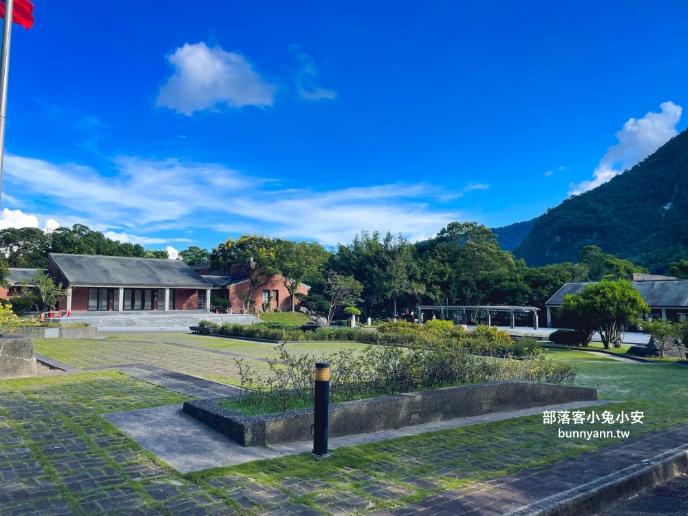 花蓮【太魯閣遊客中心】十分鐘走完的台地步道，免門票展示館也值得到訪