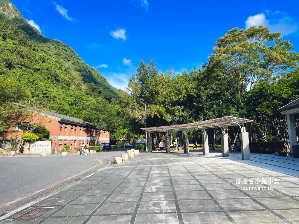 花蓮【太魯閣遊客中心】十分鐘走完的台地步道，免門票展示館也值得到訪
