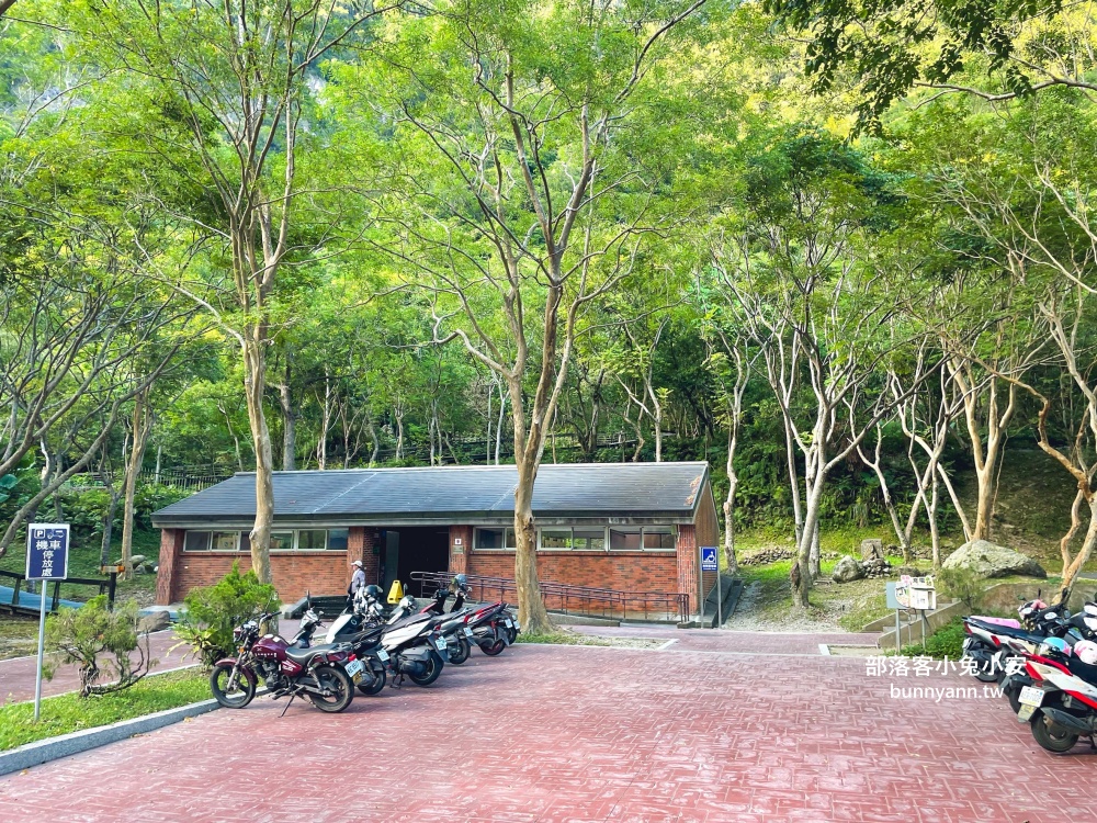 花蓮【太魯閣遊客中心】十分鐘走完的台地步道，免門票展示館也值得到訪