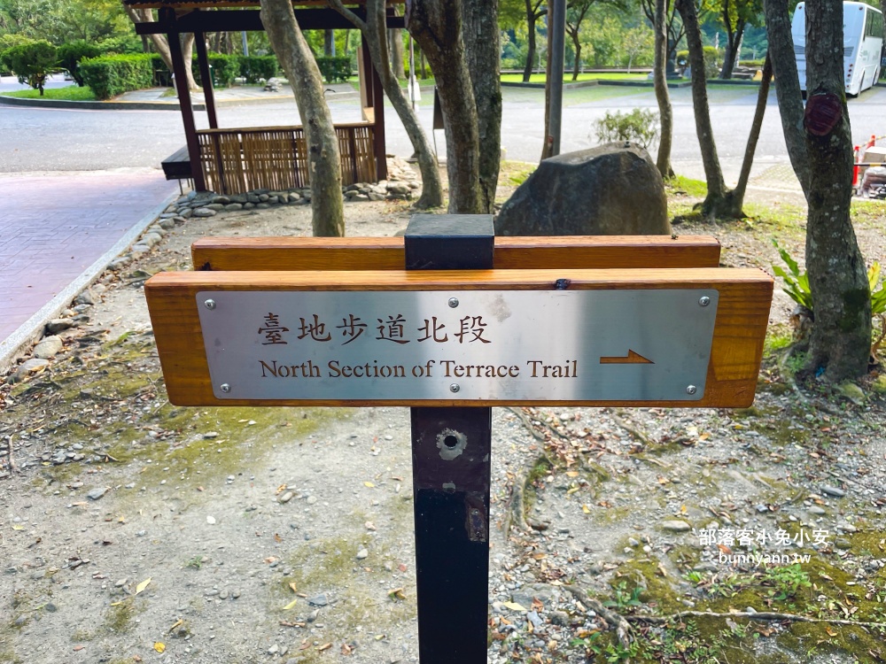 花蓮【太魯閣遊客中心】十分鐘走完的台地步道，免門票展示館也值得到訪