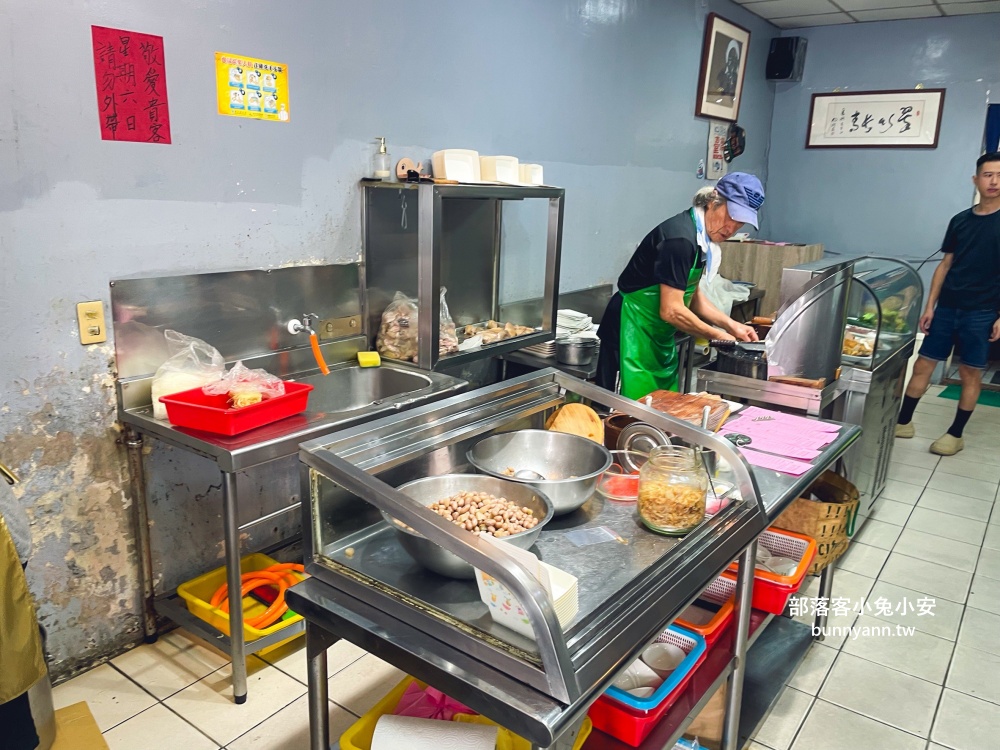 百福社區美食【封神白斬雞】開店半小時完售的油嫩白斬雞