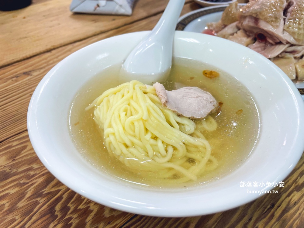 百福社區美食【封神白斬雞】開店半小時完售的油嫩白斬雞