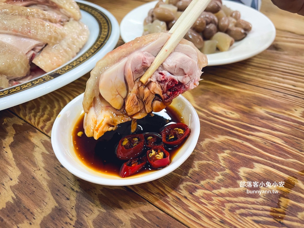 百福社區美食【封神白斬雞】開店半小時完售的油嫩白斬雞