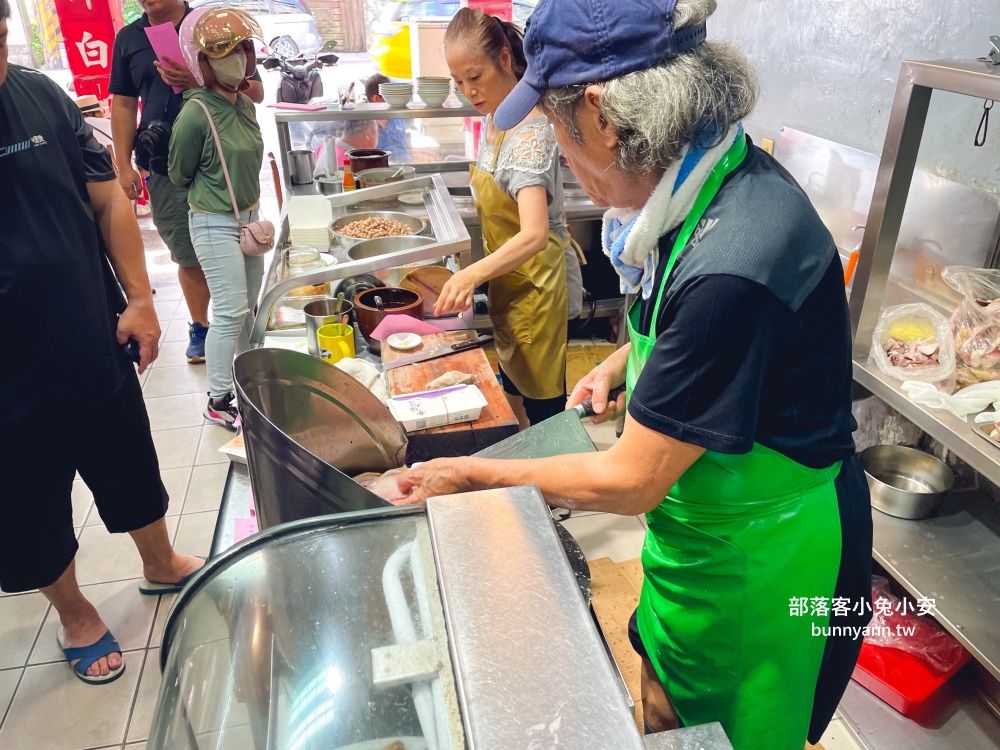 百福社區美食【封神白斬雞】開店半小時完售的油嫩白斬雞