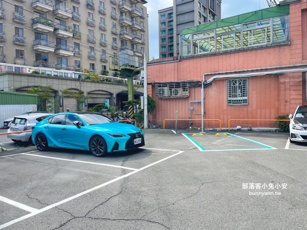 熊嗨星樂園蘆洲光華店，冷氣夠涼又好夾的零食娃娃機店