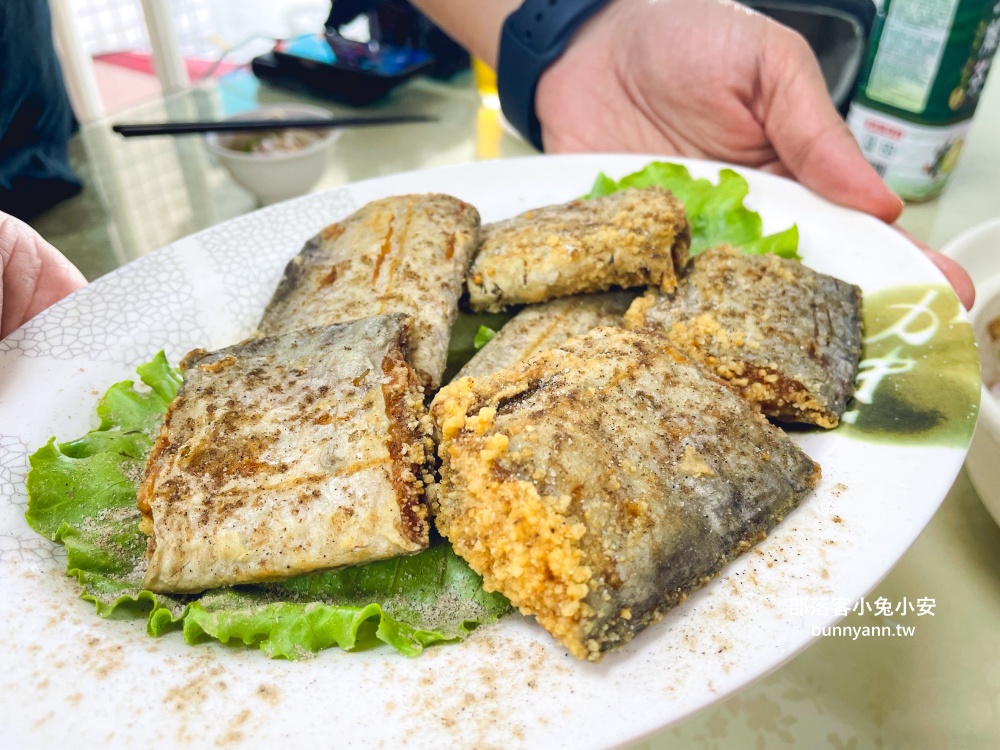 新北美食【老船長平價海鮮】必吃透抽米粉與清蒸黑喉，美味又鮮甜