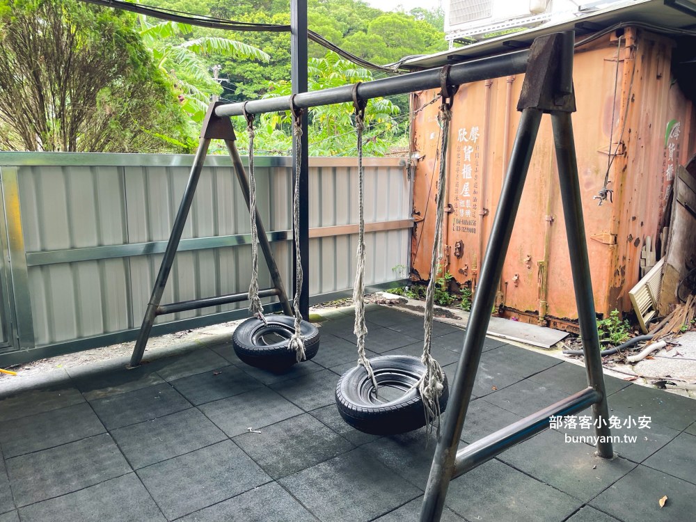 桃園【虎頭山土雞城】隱身深山裡好吃土雞城，小木屋包廂適合聚餐推薦