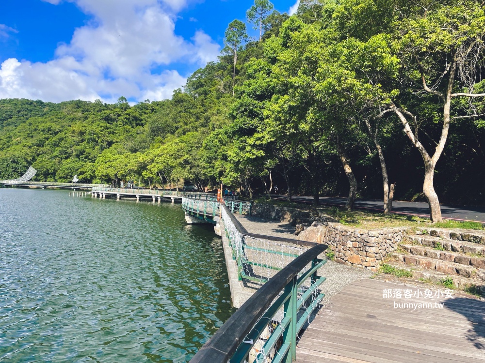 宜蘭龍潭湖公園半日遊，單程繞一圈不用一小時，沿途湖光山色真美