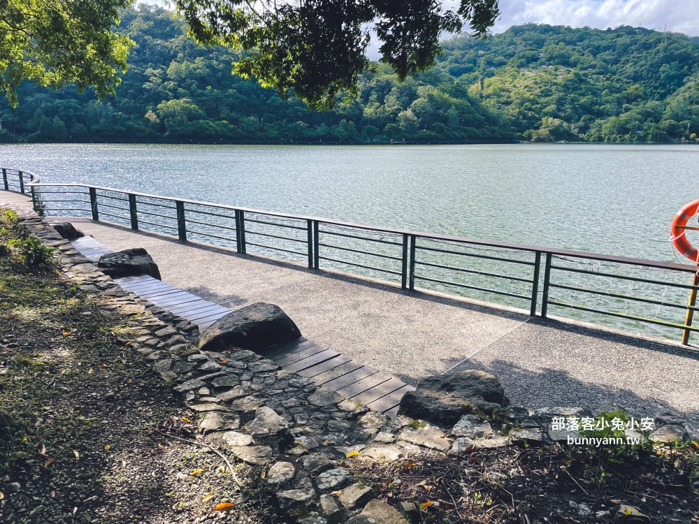 宜蘭龍潭湖公園半日遊，單程繞一圈不用一小時，沿途湖光山色真美
