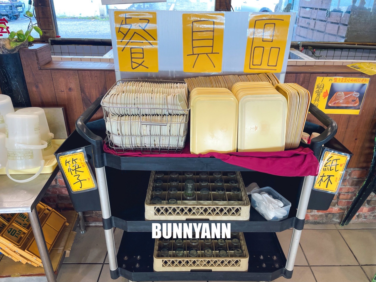 花蓮海產店【055龍蝦海鮮餐廳】超熱門海鮮餐廳！龍蝦與鮑魚便宜賣真強大