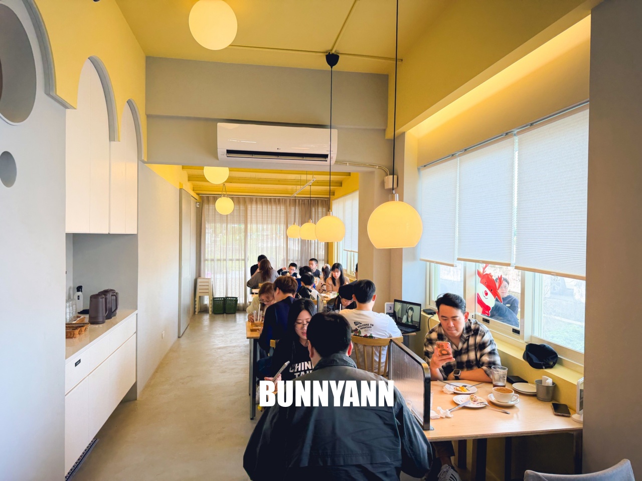 宜蘭【食聚咖啡】千層蛋糕專賣店，日銷百片有夠厲害