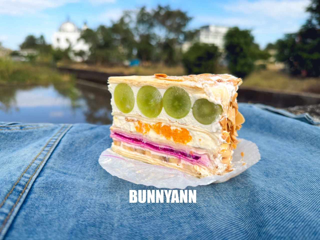 宜蘭【食聚咖啡】千層蛋糕專賣店，日銷百片有夠厲害