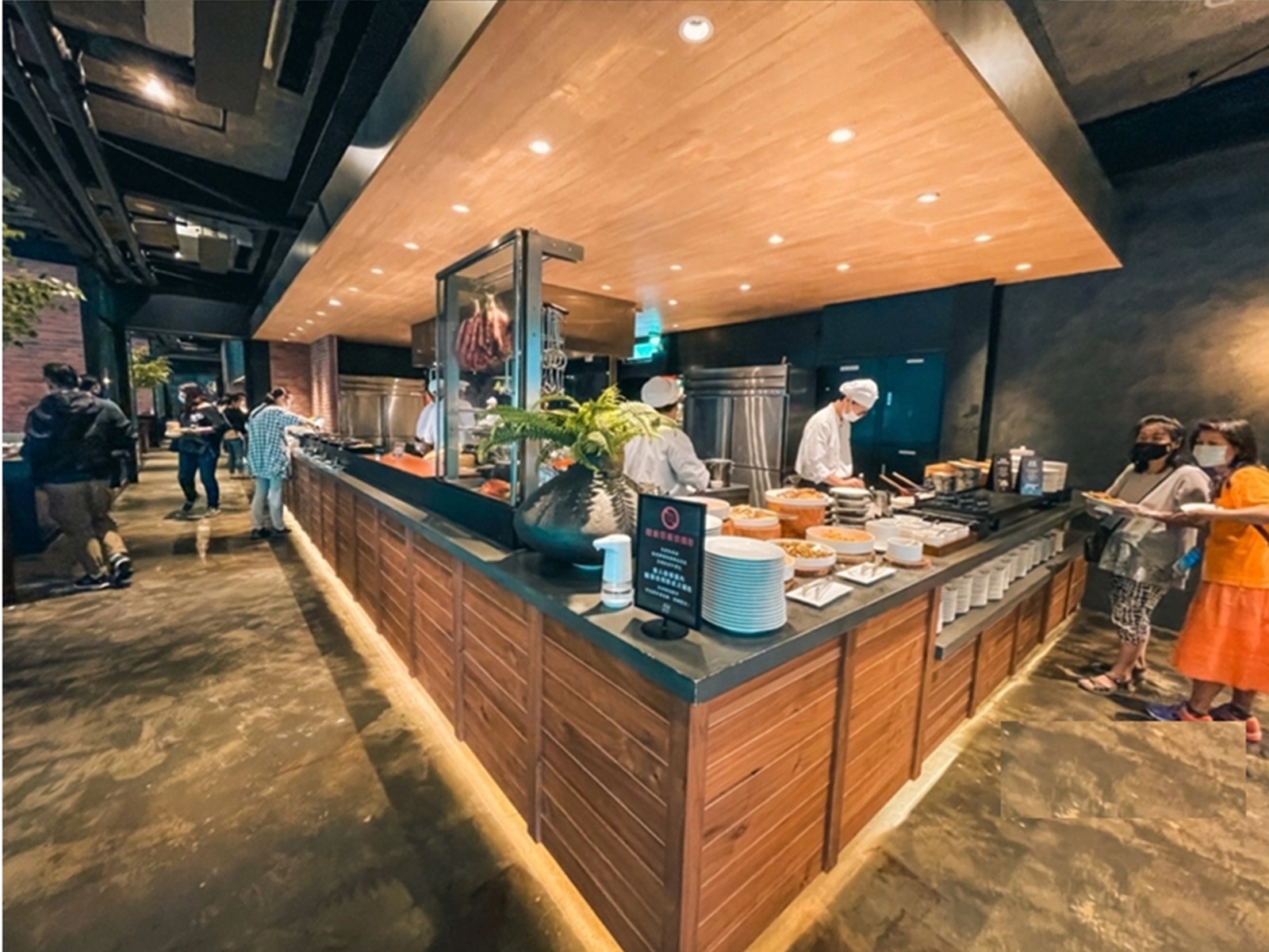 村民食堂廚窗港點士林官邸店 村民食堂廚窗港點士林官邸店