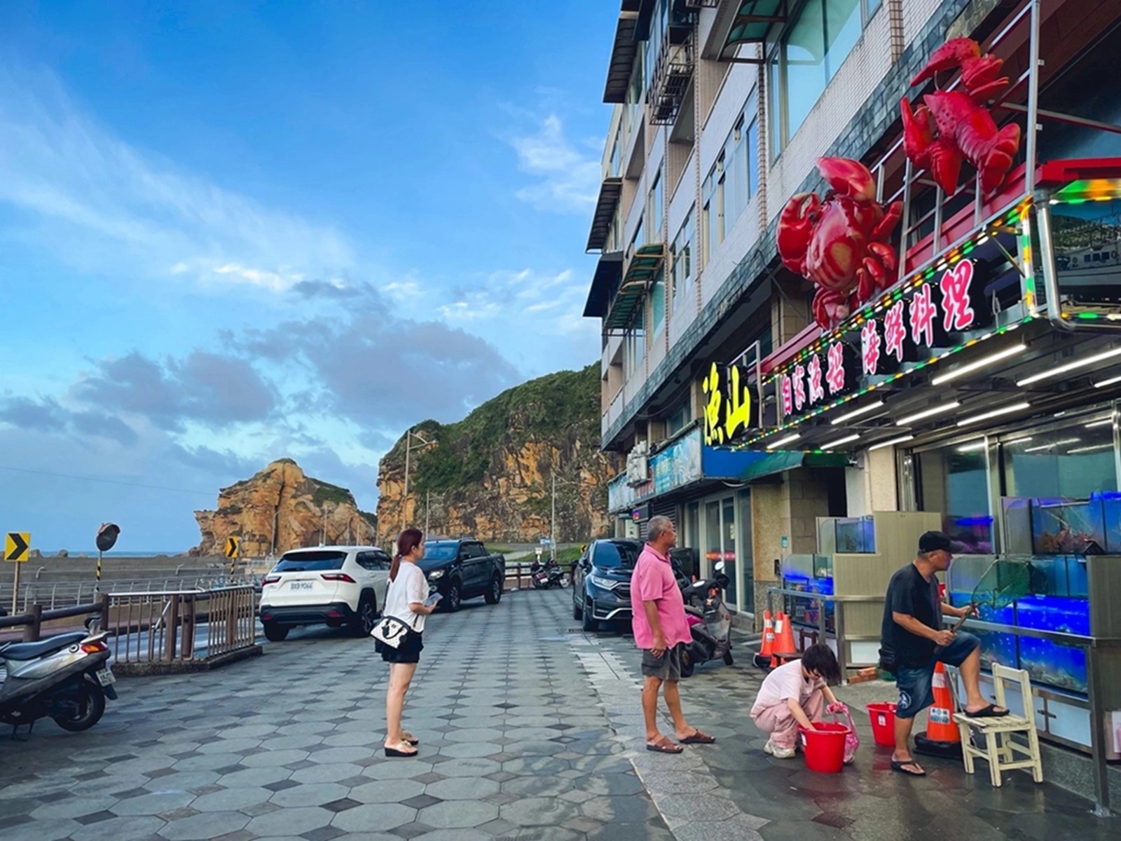 漁山自家漁船平價海鮮 漁山自家漁船平價海鮮