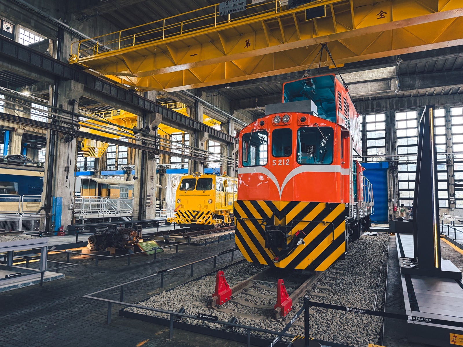 台北【國家鐵道博物館】來參觀火車展館、搭陸上電車和親子館每項都好玩