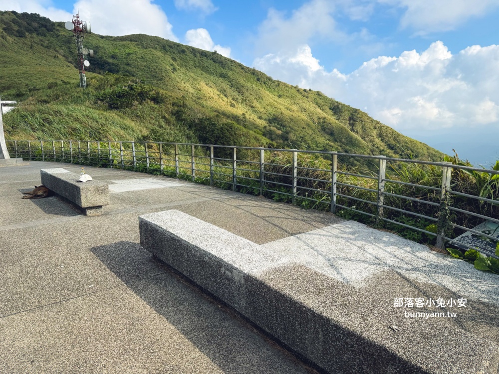 新北【不厭亭】下車走兩分鐘就到的山陵線賞景去處，地點公開!!