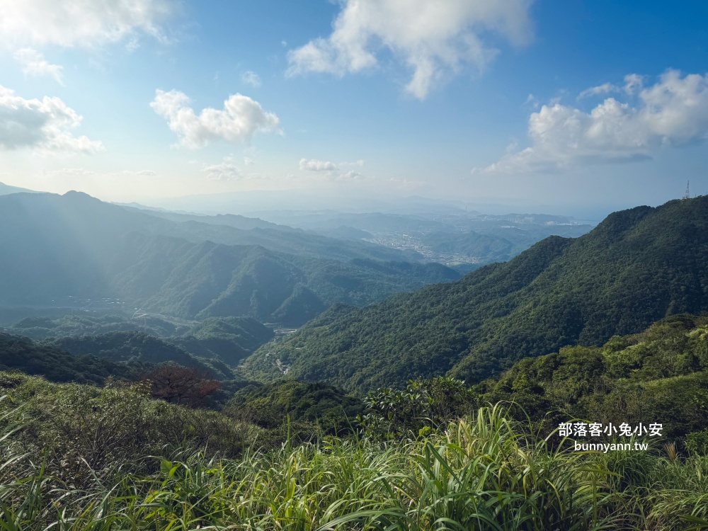 新北【不厭亭】下車走兩分鐘就到的山陵線賞景去處，地點公開!!