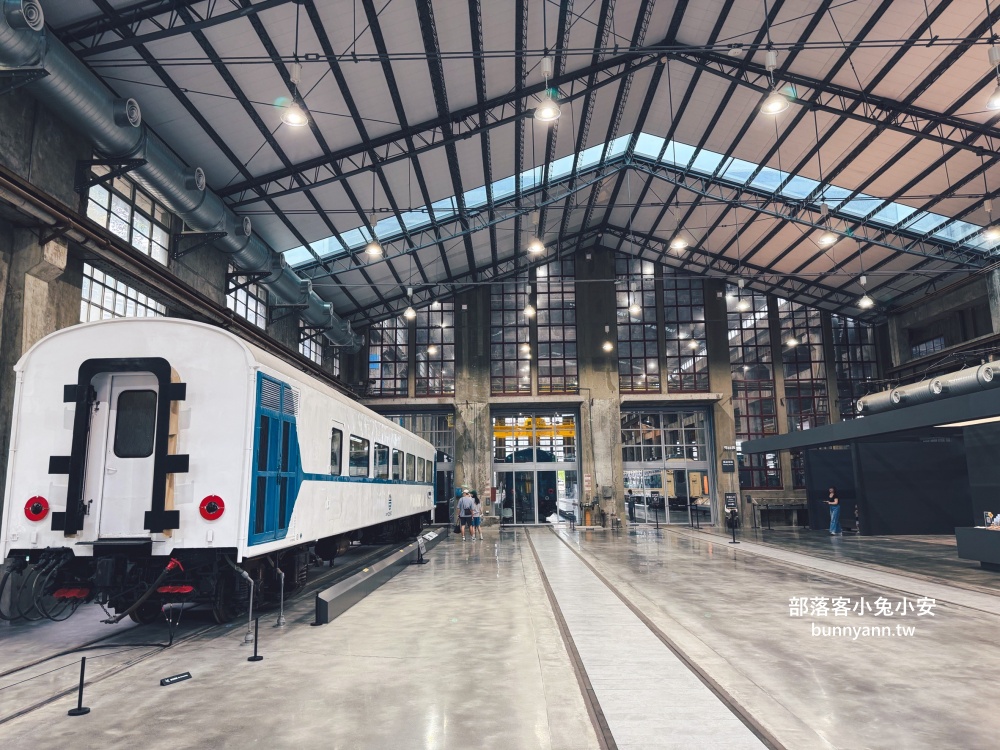 台北【國家鐵道博物館】來參觀火車展館、搭陸上電車和親子館每項都好玩