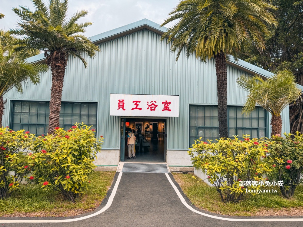 台北【國家鐵道博物館】來參觀火車展館、搭陸上電車和親子館每項都好玩