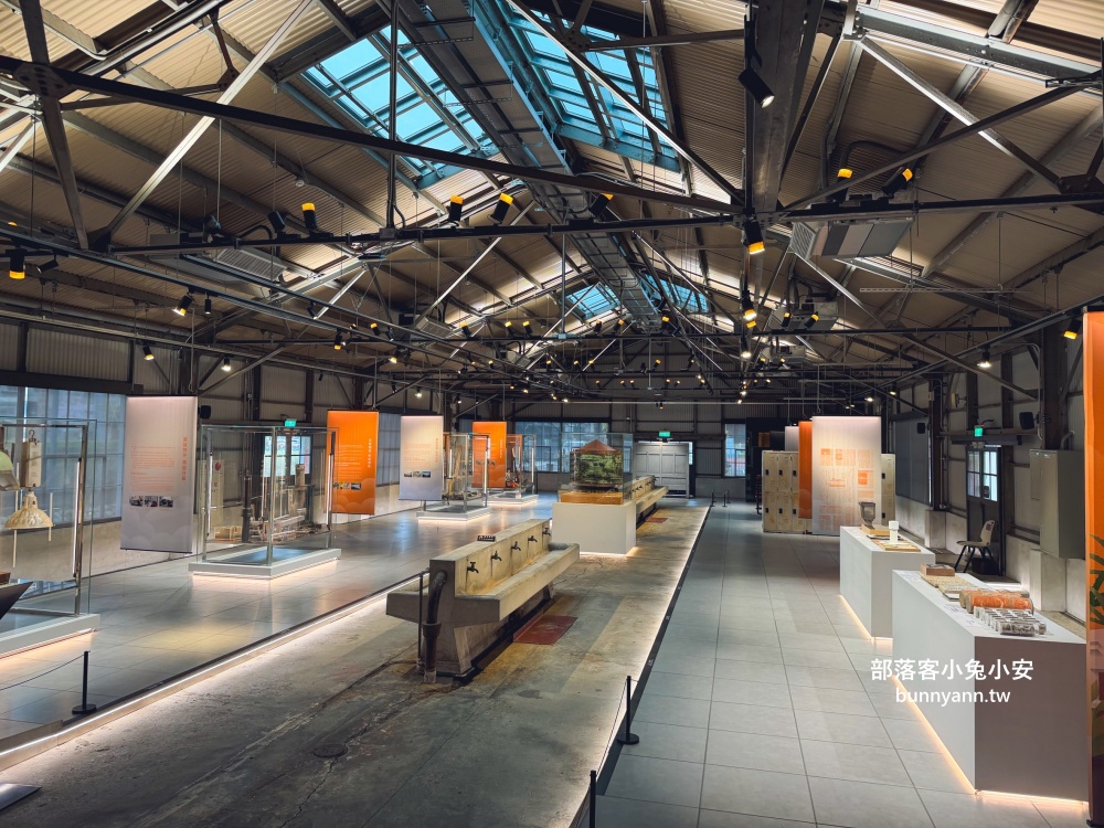 台北【國家鐵道博物館】來參觀火車展館、搭陸上電車和親子館每項都好玩