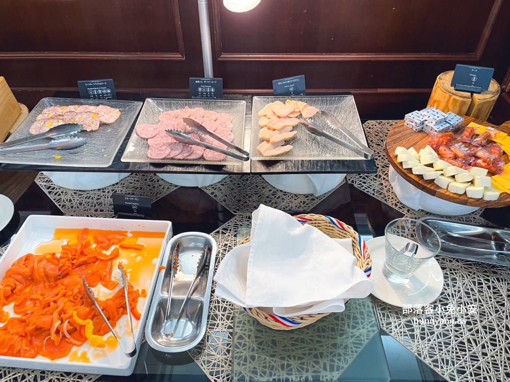 豪斯登堡飯店住宿推薦海牙飯店住一晚,城堡房間和浪漫豪斯登堡夜景 豪斯登堡飯店住宿推薦海牙飯店住一晚,城堡房間和浪漫豪斯登堡夜景