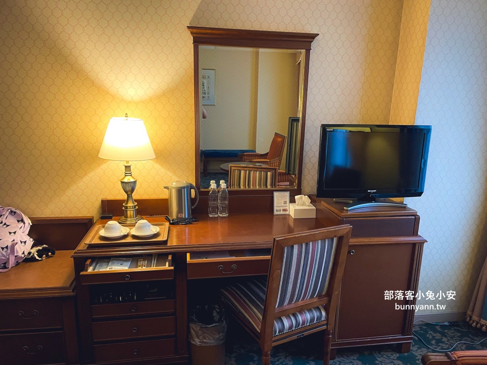 豪斯登堡飯店住宿推薦海牙飯店住一晚,城堡房間和浪漫豪斯登堡夜景 豪斯登堡飯店住宿推薦海牙飯店住一晚,城堡房間和浪漫豪斯登堡夜景