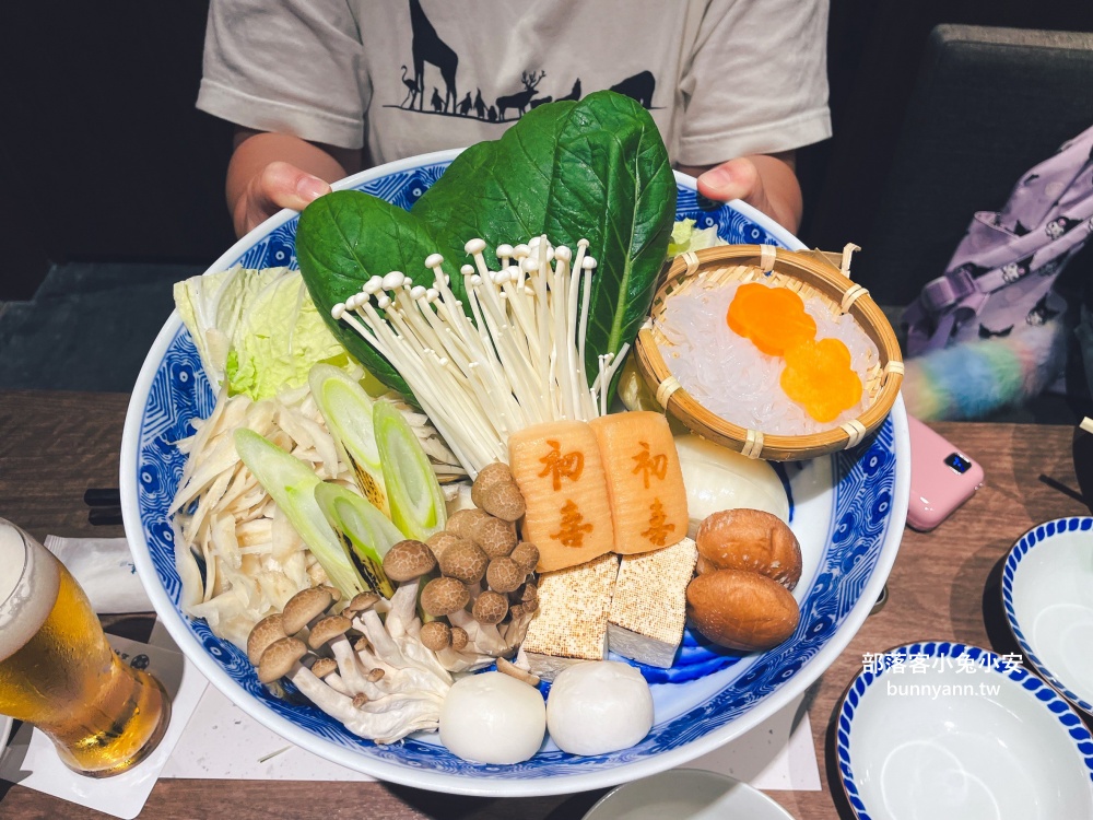 博多美食推薦》和牛涮涮鍋壽喜燒名店「初喜 Kuten 博多店」，牛舌與和牛必點來吃