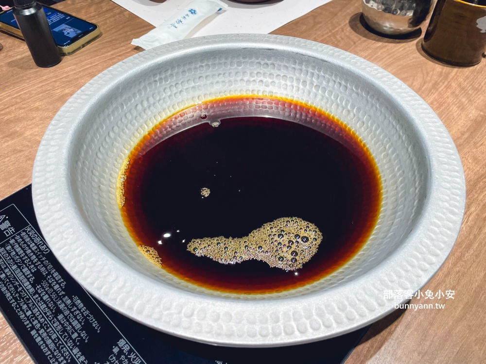 博多美食推薦》和牛涮涮鍋壽喜燒名店「初喜 Kuten 博多店」，牛舌與和牛必點來吃