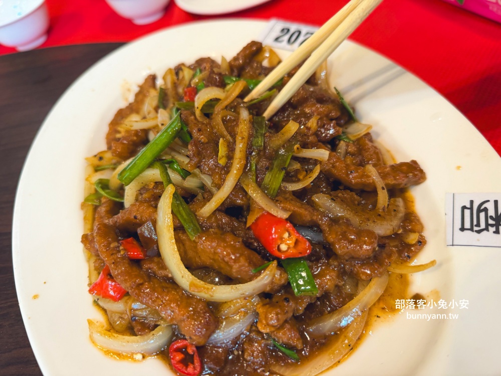 觀音山美食推薦【鴻興土雞城】必吃白斬雞與苦瓜雞湯,餐點好吃又好停車!! 觀音山美食推薦【鴻興土雞城】必吃白斬雞與苦瓜雞湯,餐點好吃又好停車!!
