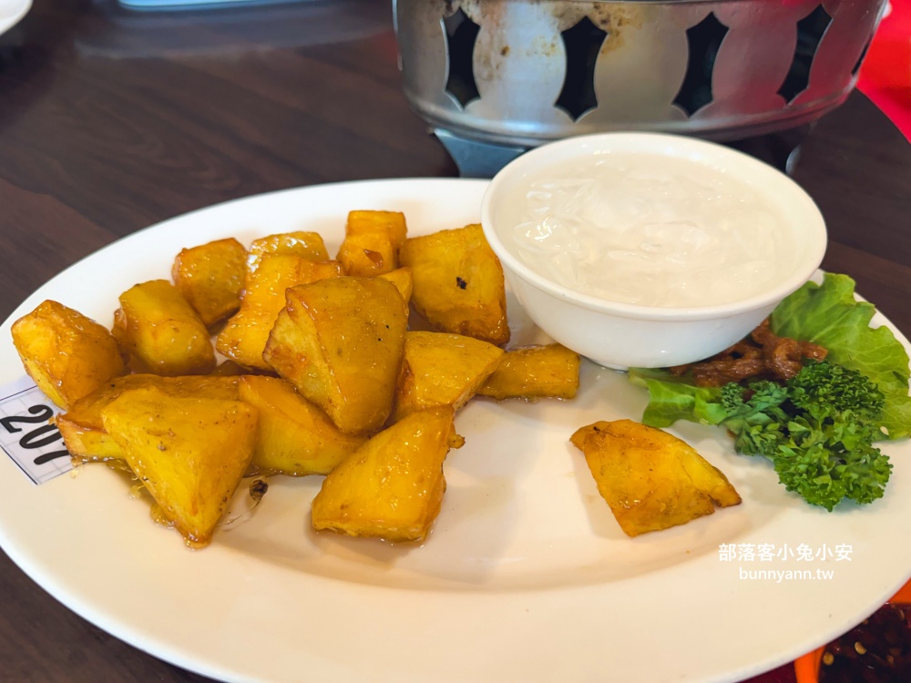 觀音山美食推薦【鴻興土雞城】必吃白斬雞與苦瓜雞湯,餐點好吃又好停車!! 觀音山美食推薦【鴻興土雞城】必吃白斬雞與苦瓜雞湯,餐點好吃又好停車!!