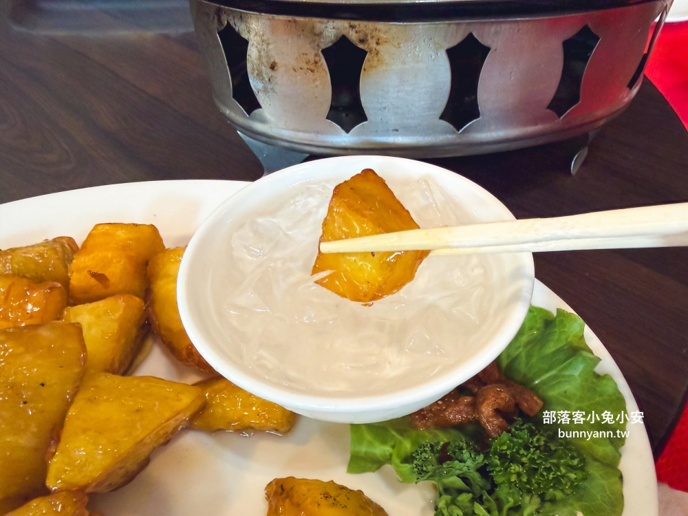觀音山美食推薦【鴻興土雞城】必吃白斬雞與苦瓜雞湯,餐點好吃又好停車!! 觀音山美食推薦【鴻興土雞城】必吃白斬雞與苦瓜雞湯,餐點好吃又好停車!!