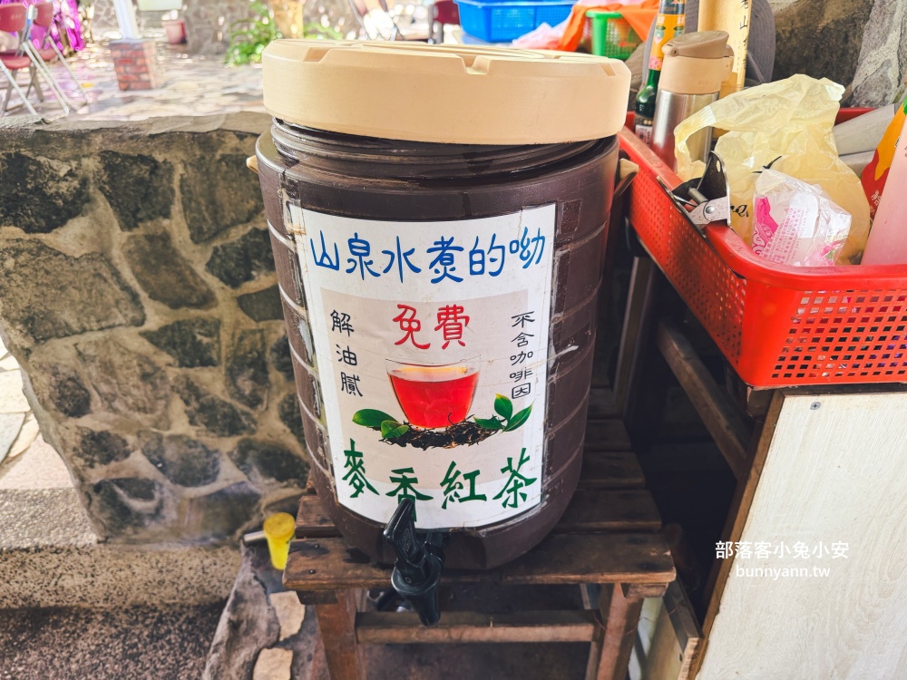 觀音山美食推薦【鴻興土雞城】必吃白斬雞與苦瓜雞湯,餐點好吃又好停車!! 觀音山美食推薦【鴻興土雞城】必吃白斬雞與苦瓜雞湯,餐點好吃又好停車!!