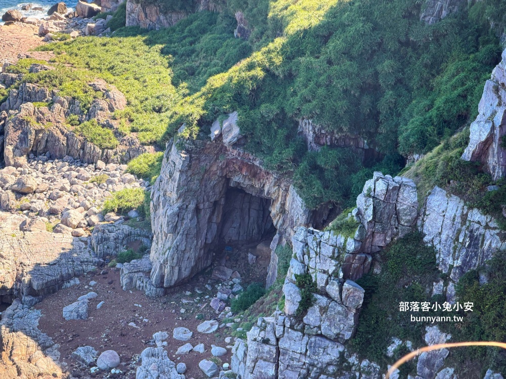新北市【龍洞灣岬步道】來回往返不用一小時，輕鬆欣賞壯麗海岸景色