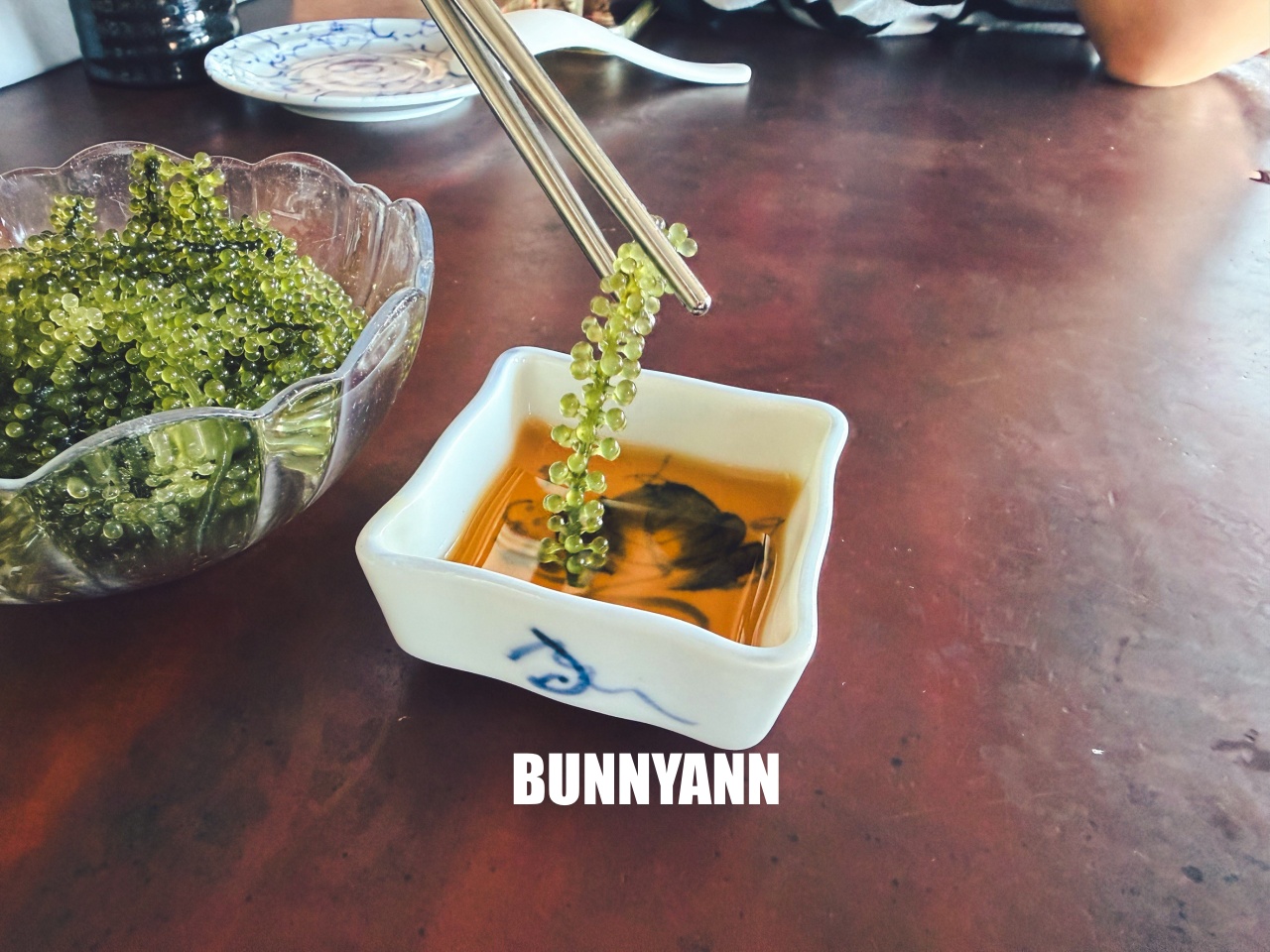 隱藏在九孔池旁的美味！92k週末食堂，現剖海膽跟九孔鮑美味上桌