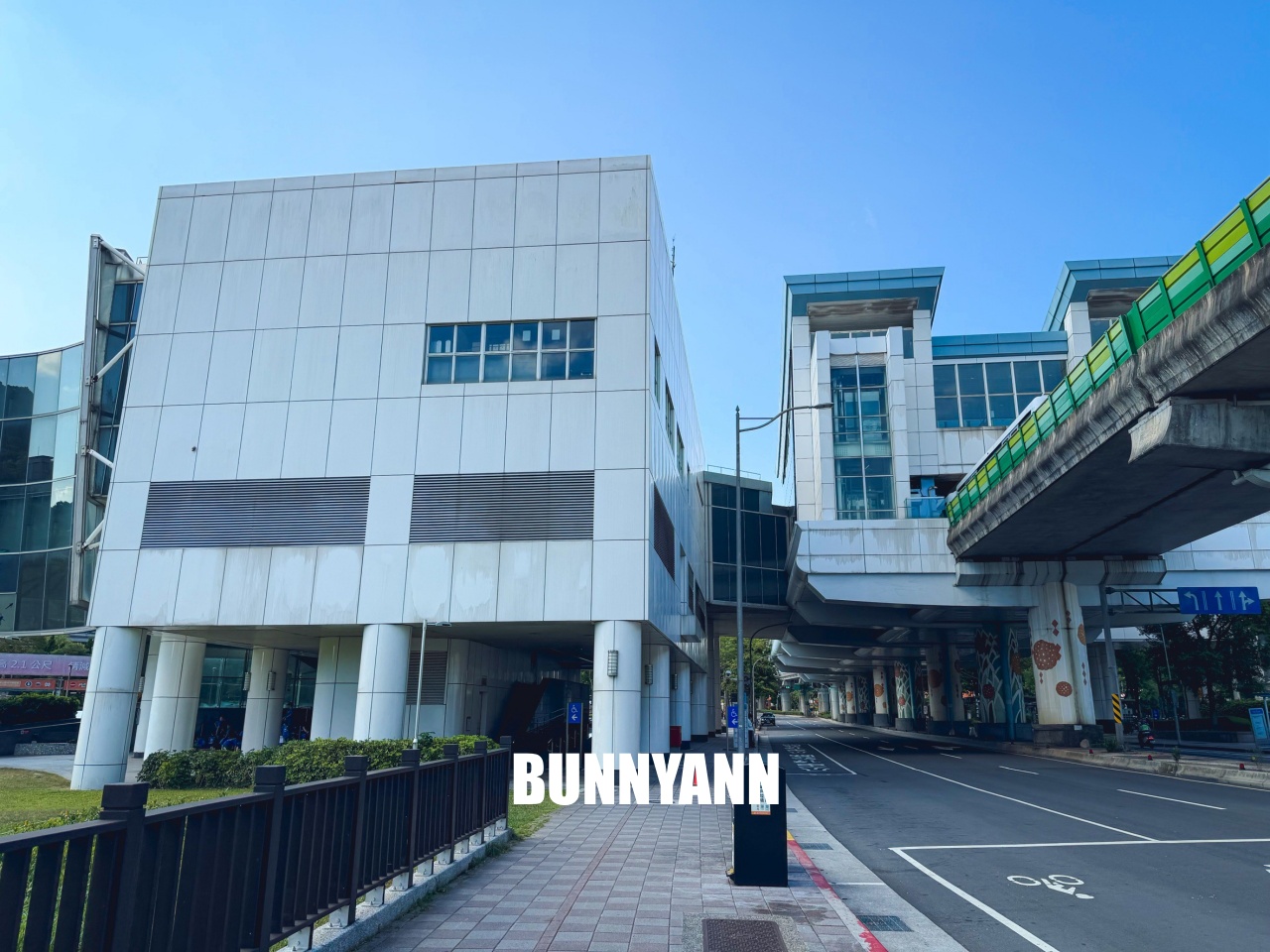 台北【大湖公園】出捷運站走五分鐘就到的在地人欣賞湖景去處，最佳地點公開!!