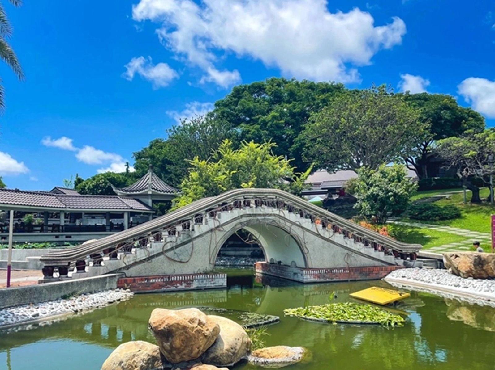 清水區【臺中市港區藝術中心】免門票暢遊常態展覽館 @小兔小安*旅遊札記