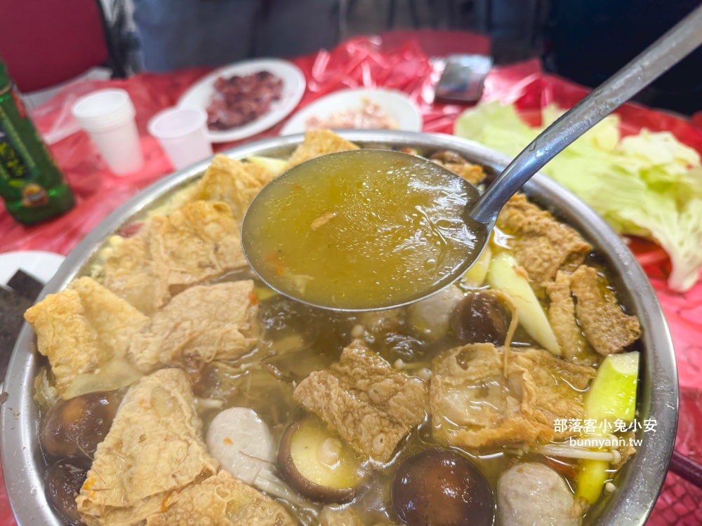 桃園【佳安薑母鴨】隱身小路內的好吃薑母鴨店，小木屋包廂適合聚餐推薦