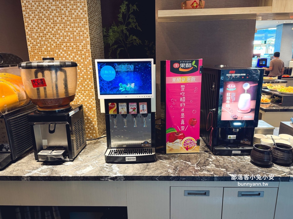 三重美食【羽葉麻辣火鍋】擁有一萬則評論超厲害火鍋吃到飽餐廳 三重美食【羽葉麻辣火鍋】擁有一萬則評論超厲害火鍋吃到飽餐廳