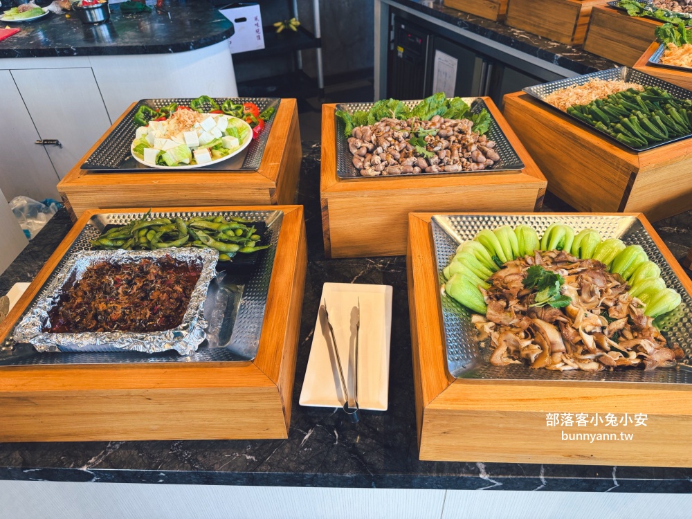 三重美食【羽葉麻辣火鍋】擁有一萬則評論超厲害火鍋吃到飽餐廳 三重美食【羽葉麻辣火鍋】擁有一萬則評論超厲害火鍋吃到飽餐廳