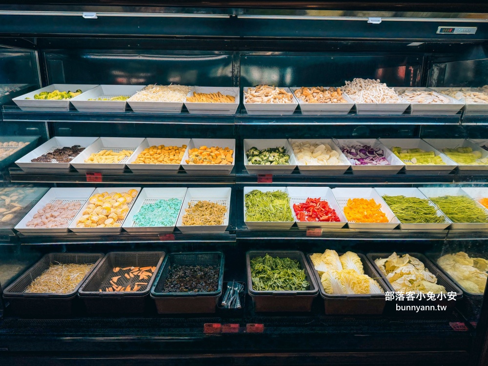 三重美食【羽葉麻辣火鍋】擁有一萬則評論超厲害火鍋吃到飽餐廳 三重美食【羽葉麻辣火鍋】擁有一萬則評論超厲害火鍋吃到飽餐廳