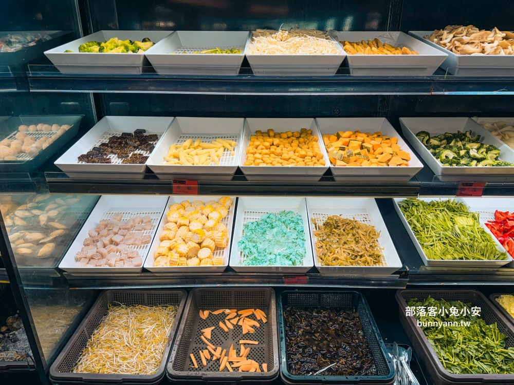 三重美食【羽葉麻辣火鍋】擁有一萬則評論超厲害火鍋吃到飽餐廳 三重美食【羽葉麻辣火鍋】擁有一萬則評論超厲害火鍋吃到飽餐廳