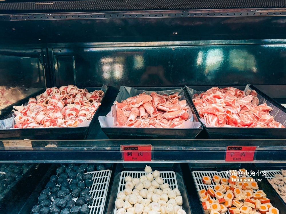 三重美食【羽葉麻辣火鍋】擁有一萬則評論超厲害火鍋吃到飽餐廳 三重美食【羽葉麻辣火鍋】擁有一萬則評論超厲害火鍋吃到飽餐廳