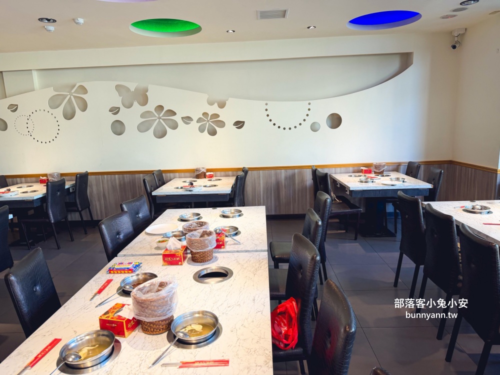 三重美食【羽葉麻辣火鍋】擁有一萬則評論超厲害火鍋吃到飽餐廳 三重美食【羽葉麻辣火鍋】擁有一萬則評論超厲害火鍋吃到飽餐廳