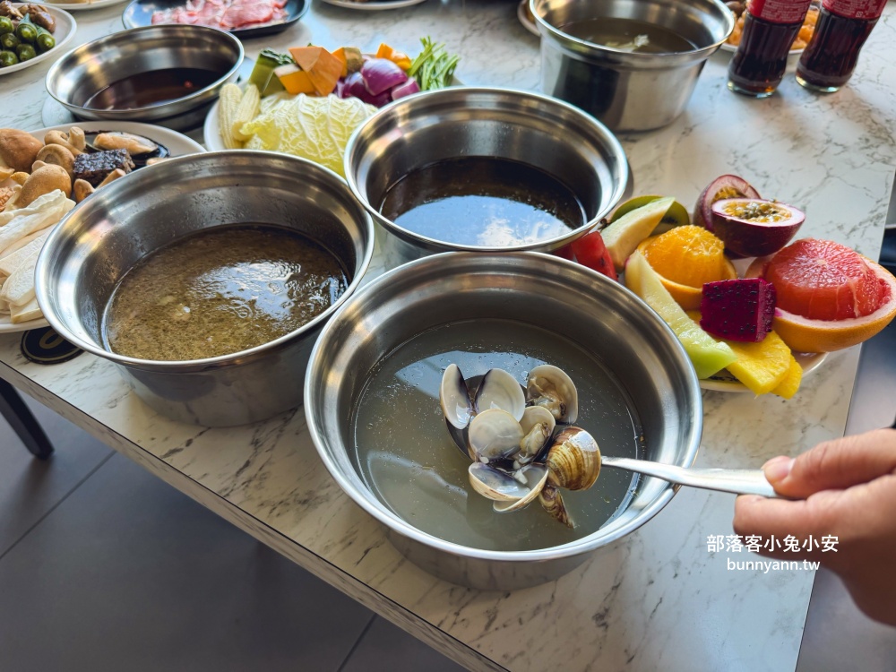 三重美食【羽葉麻辣火鍋】擁有一萬則評論超厲害火鍋吃到飽餐廳 三重美食【羽葉麻辣火鍋】擁有一萬則評論超厲害火鍋吃到飽餐廳