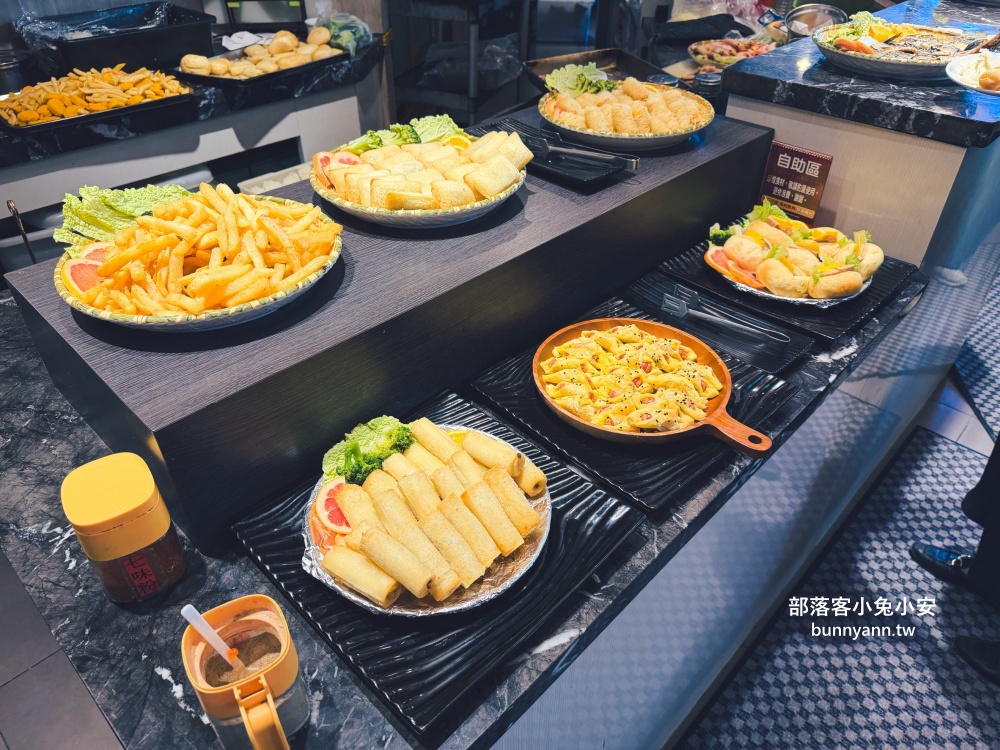 三重美食【羽葉麻辣火鍋】擁有一萬則評論超厲害火鍋吃到飽餐廳 三重美食【羽葉麻辣火鍋】擁有一萬則評論超厲害火鍋吃到飽餐廳