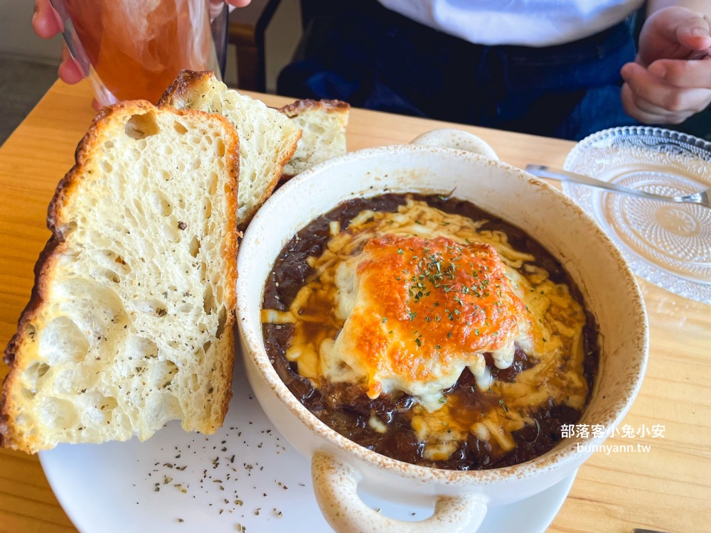 宜蘭美食「花室咖啡」多肉植栽系咖啡廳，療癒又好拍!!