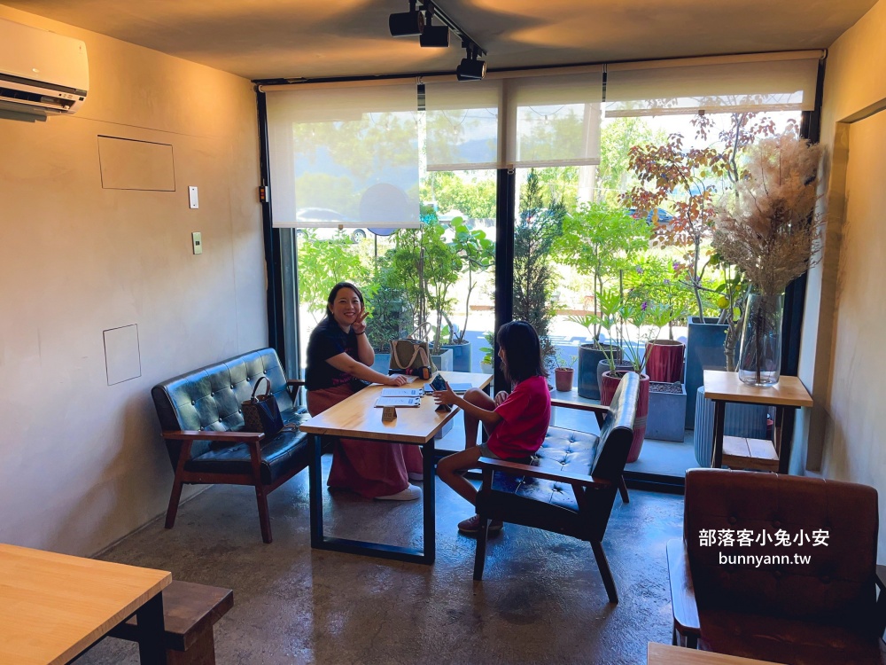 宜蘭美食「花室咖啡」多肉植栽系咖啡廳,療癒又好拍!! 宜蘭美食「花室咖啡」多肉植栽系咖啡廳,療癒又好拍!!