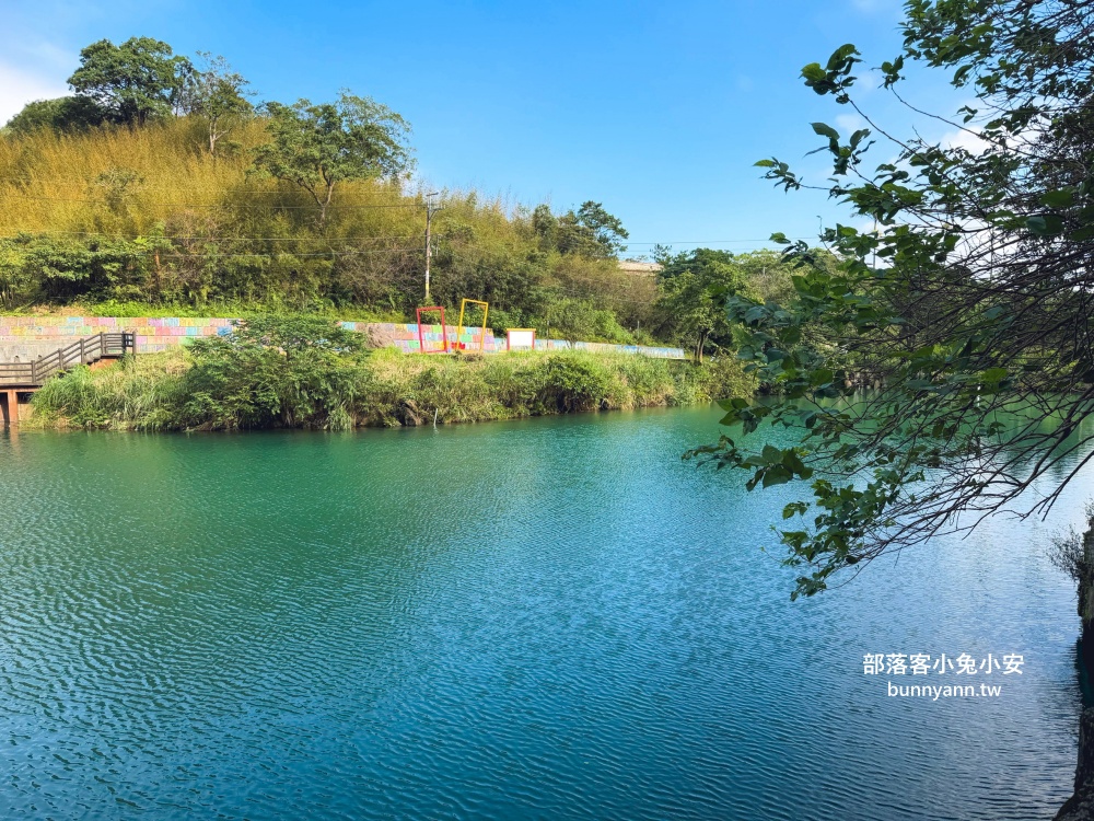 新北萬里區【鏡湖】繞一圈不用15分鐘輕鬆就能賞靜謐的湖景